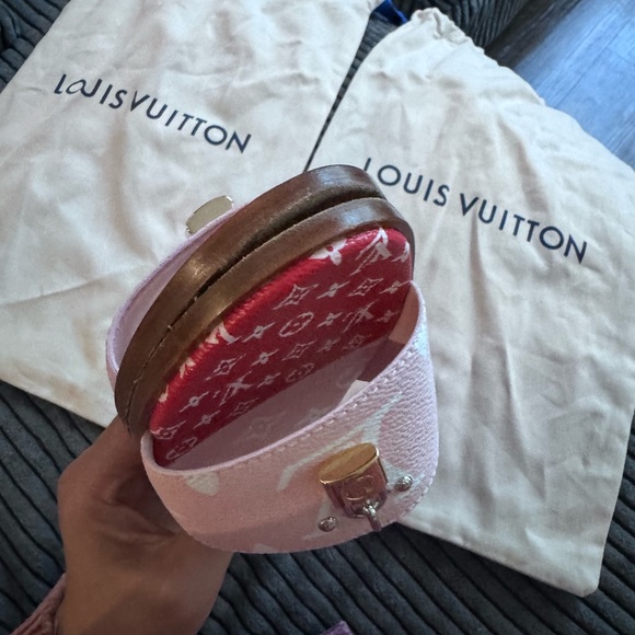 EUC💕100% AUTHENTIC LV SANDALS💕RARE & GORGEOUS - Picture 11 of 16